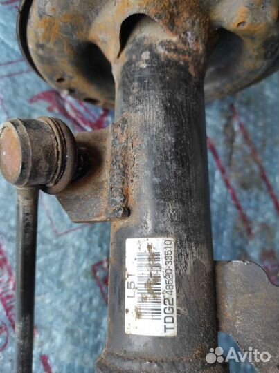 Стойка передняя Toyota Camry 40