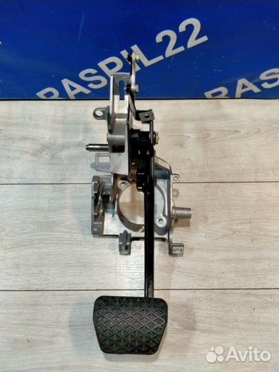 Педаль тормоза Bmw 525I E39 M54 2001/11