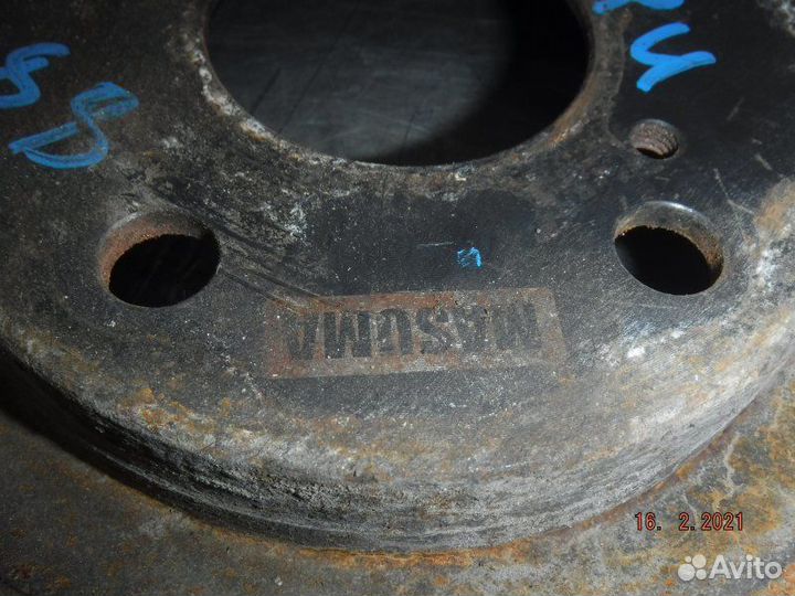 Тормозной диск передний левый Toyota Camry 50 2AR