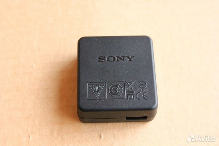 Зарядка sony AC-UB 10D+доставка по россиибесплатно