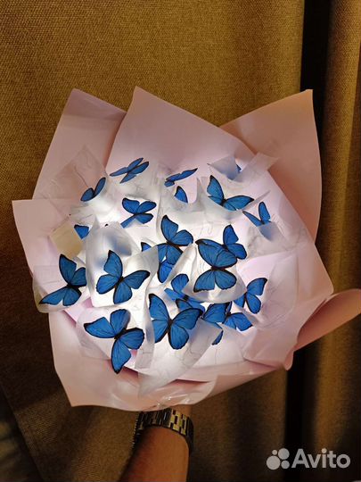 Букет из бабочек светящийся в наличии