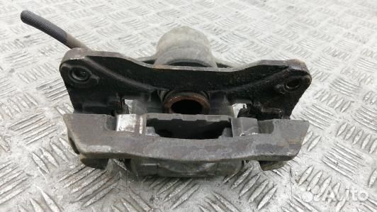 Суппорт тормозной задний правый subaru legacy 4 (8