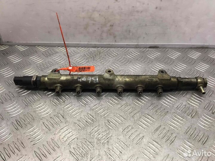 Топливная рампа Volvo V70 0445215010; 8658252; 0281002527 D5244t