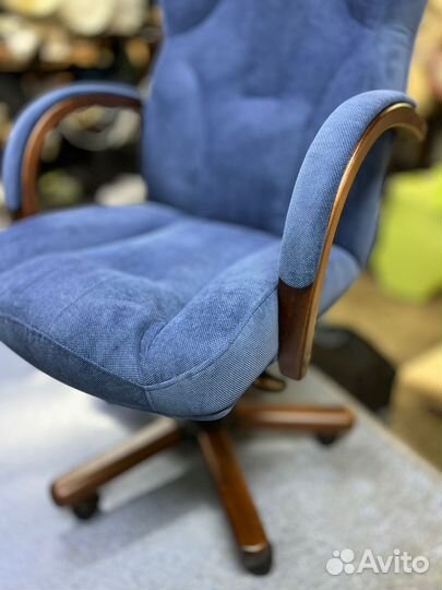 Компьютерное кресло