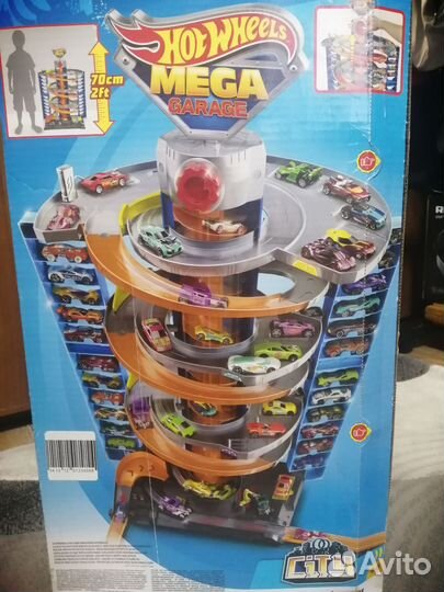 Hot wheels mega garage