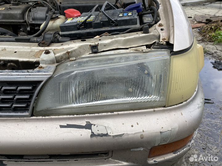 Фара Toyota Corolla AE100