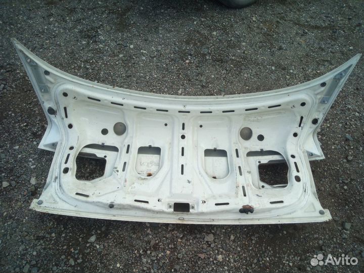 Крышка багажника Ауди 80 90 В3