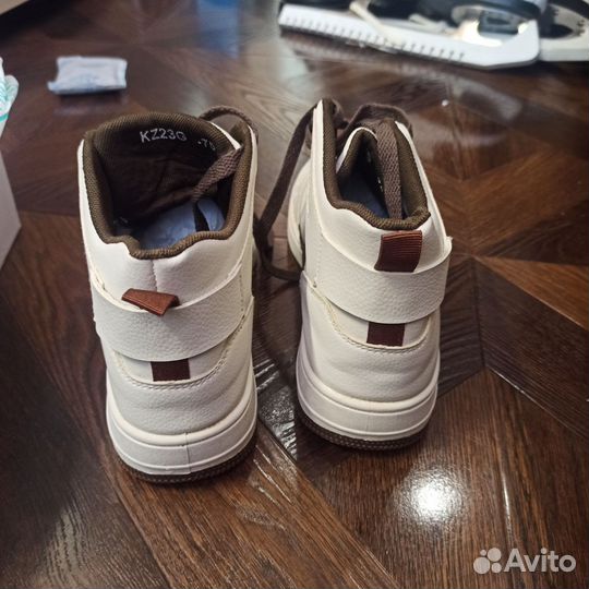 Кроссовки унисекс