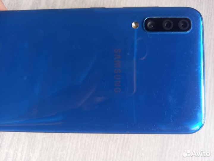 Samsung Galaxy A50, 6/128 ГБ