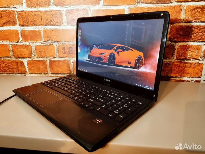 Sony Vaio SVE151G13V-i3-3 Gen\ 4 Озу\1GB видео\SSD