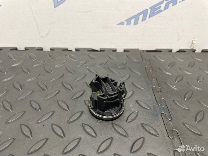 Кнопка старт-стоп Bmw 5 E60