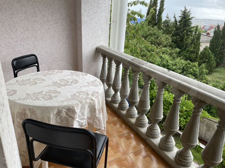 Дом 15 м² на участке 10 сот.