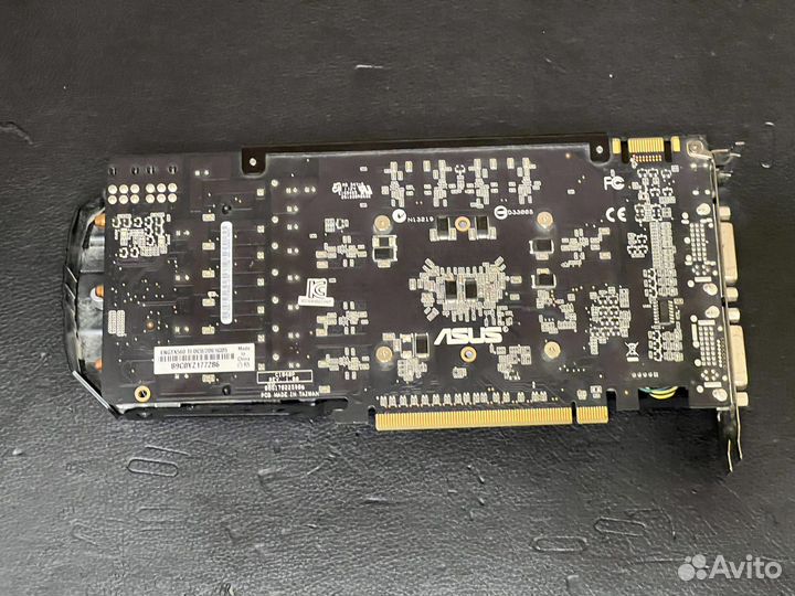 Надежная видеокарта Asus GTX 560 Ti