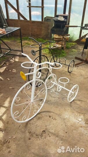 Подставка для цветов уличная