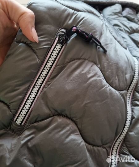 Тёплая куртка для девочки 140 размер