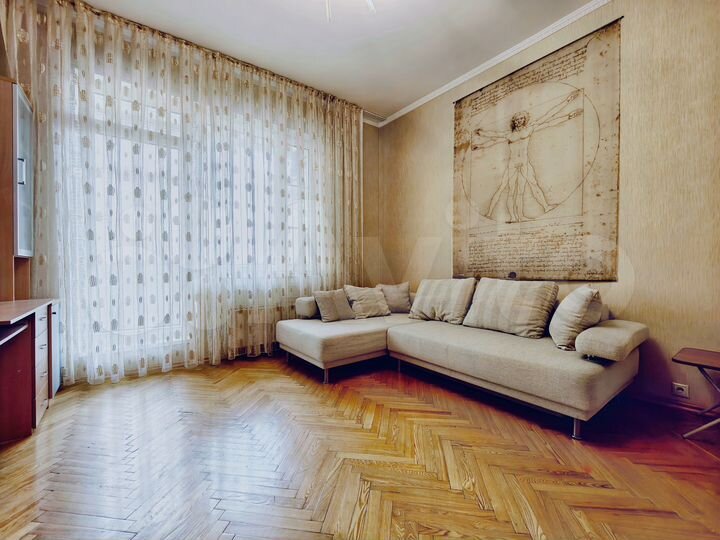 Комната 18 м² в 3-к., 1/5 эт.