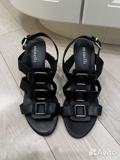 Босоножки Minelli