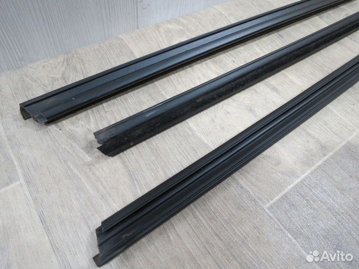 Молдинг двери внутренний Volkswagen Polo