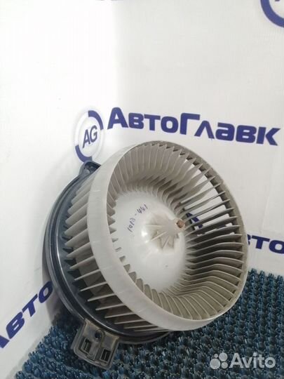 Мотор отопителя Toyota Crown