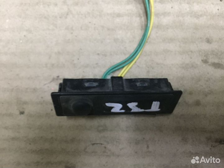 Кнопка открывания багажника X-Trail T32 14-22