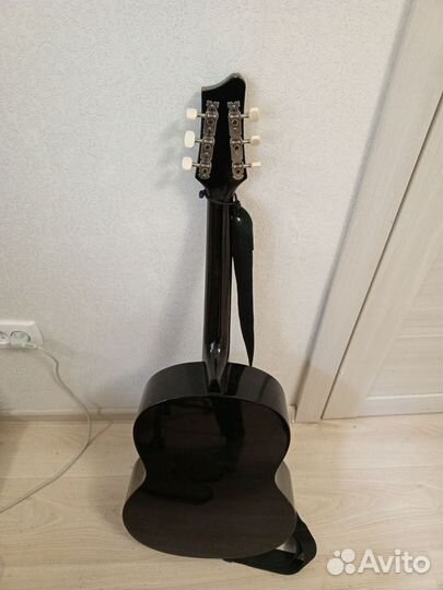 Акустическая гитара