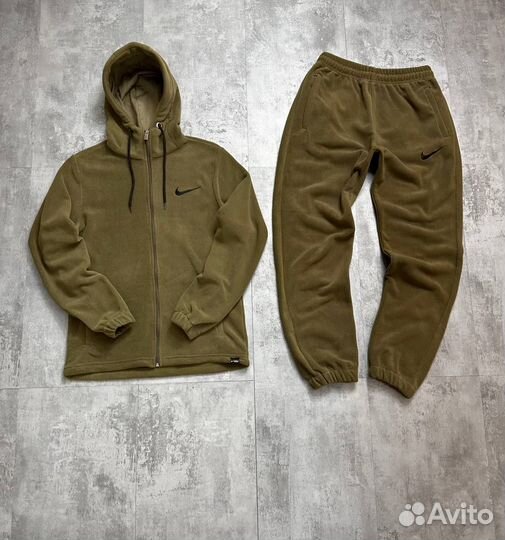 Флисовый спортивный костюм Nike