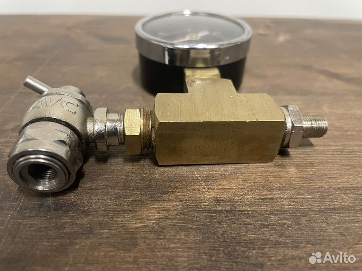 Устройство для закачки азота в амортизаторы