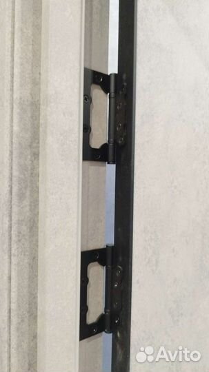 Двери межкомнатные(серый бетон)и дикоративка