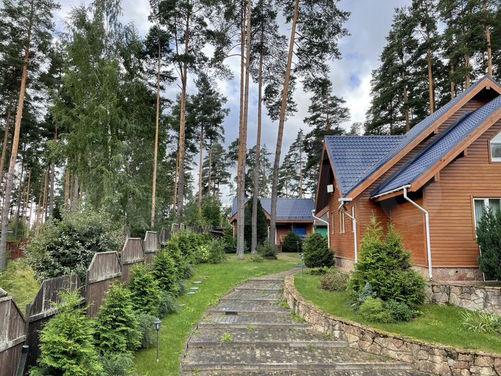 Коттедж 217 м² на участке 30 сот.