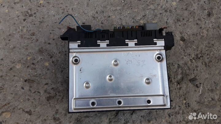 A2115457601 Блок предохранителей Мерседес 211