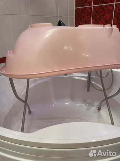 Ванночка детская с подставкой розовая Baby