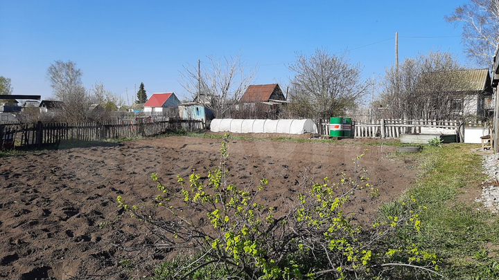 Дача 10 м² на участке 4 сот.