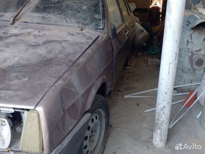 ВАЗ 21099 1.5 МТ, 1996, 200 000 км