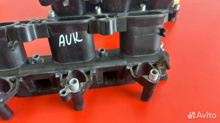 Впускной коллектор Audi A6 C6 AUK 3.2 2008