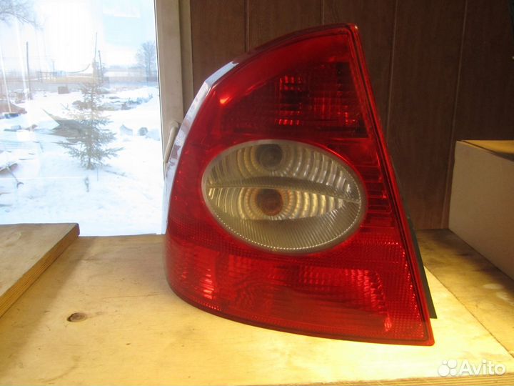 Фонарь левый Форд Фокус 2 2005-2008 седан