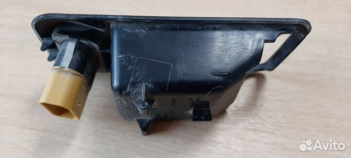 Накладка внутренней правой ручки Форд Фокус 2/Куга