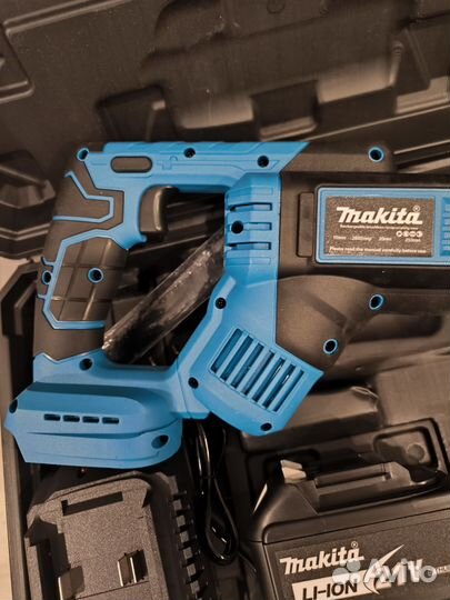 Аккумуляторная сабельная пила Makita 21 вольт