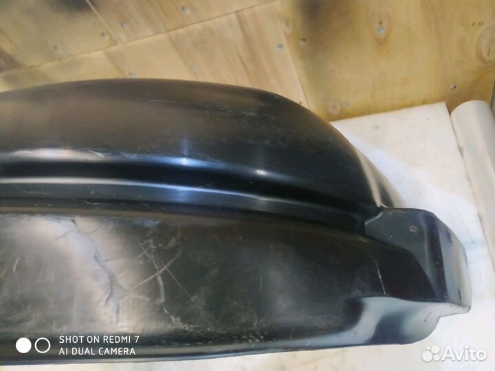 Подкрылок задний правый Cadillac Escalade Tahoe 2