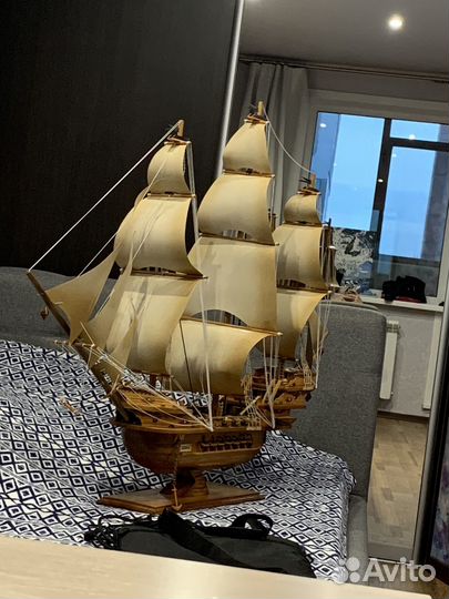 Коллекционный корабль