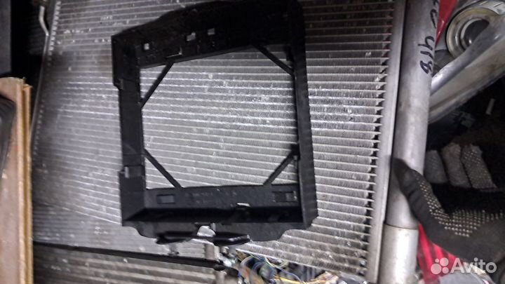 Рамка дополнительнго масляного радиатора бмв ф01/2