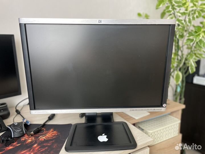 Монитор hp 22