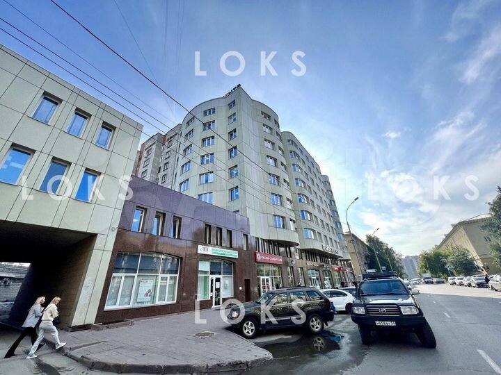 Офис, 131 м² в центре с хорошим ремонтом