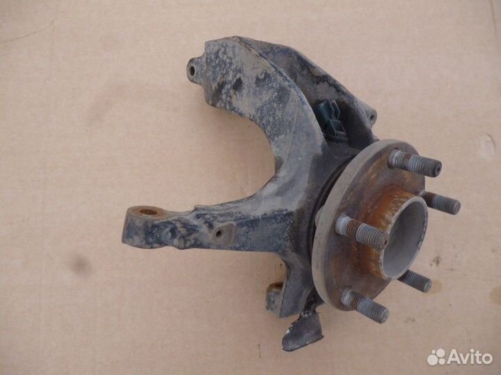 Форд Фокус 2 Кулак поворотный передний правый