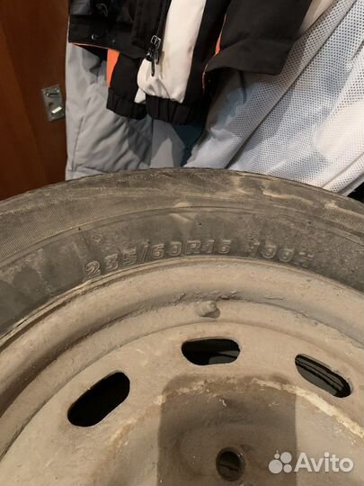 Amberstone 300 235/60 R16