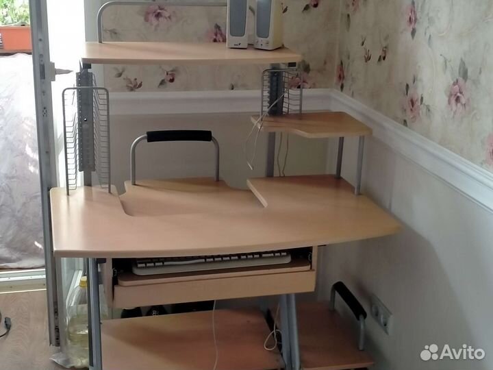 Компьютерный столик бу