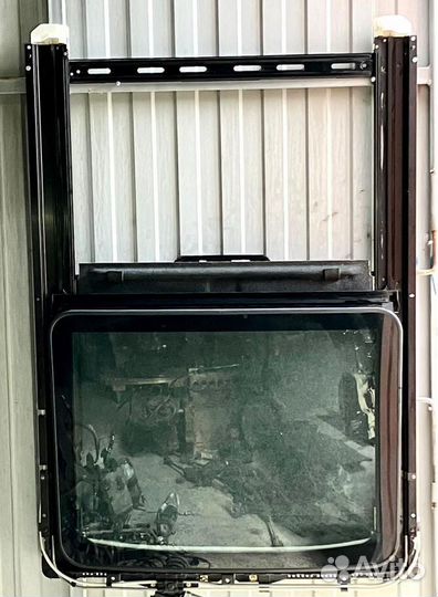 Люк Toyota Alphard 2001-2008 года