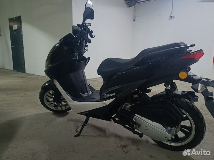 Скутер arc fos 13