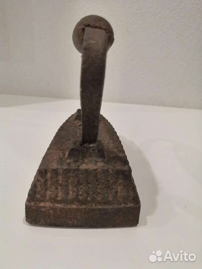 Старинный утюг чугунный Горнснаб