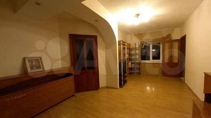 3-к. квартира, 85 м², 3/3 эт.