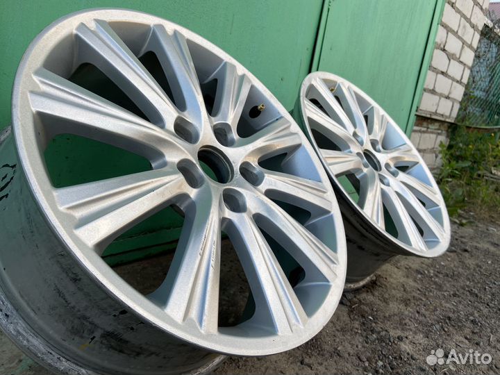 Литые диски r17 5x114 3 Toyota и другие